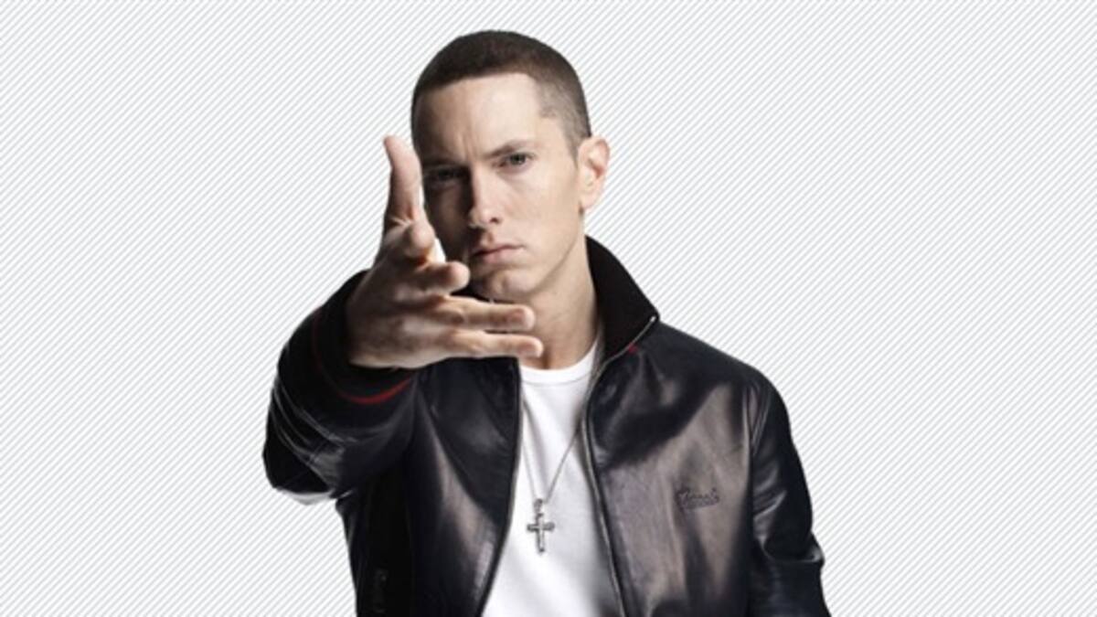 Eminem también anuncia su gran regreso.