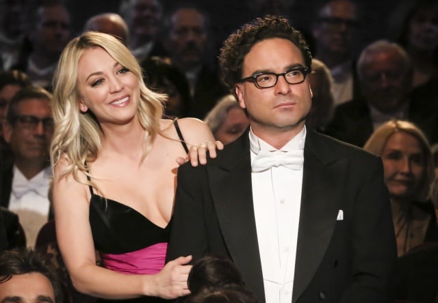 Kaley Cuoco y Johnny Galecki en 2019