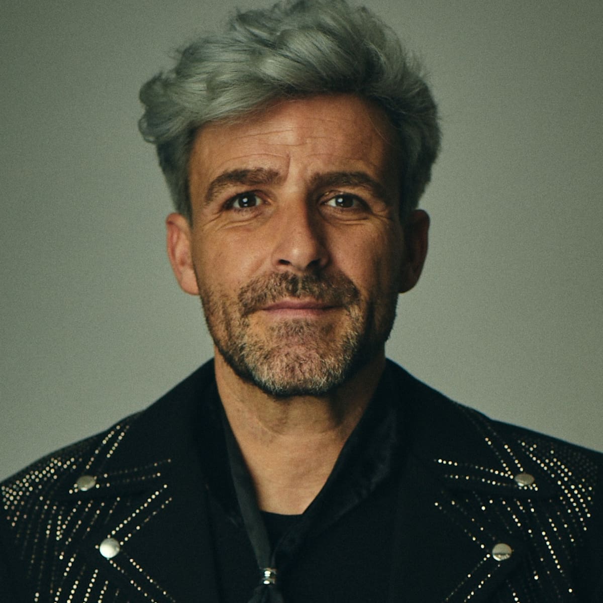 Funambulista analiza el estado de la industria antes de su actuación en Benidorm Fest: “Hay mucha apariencia también y eso daña”