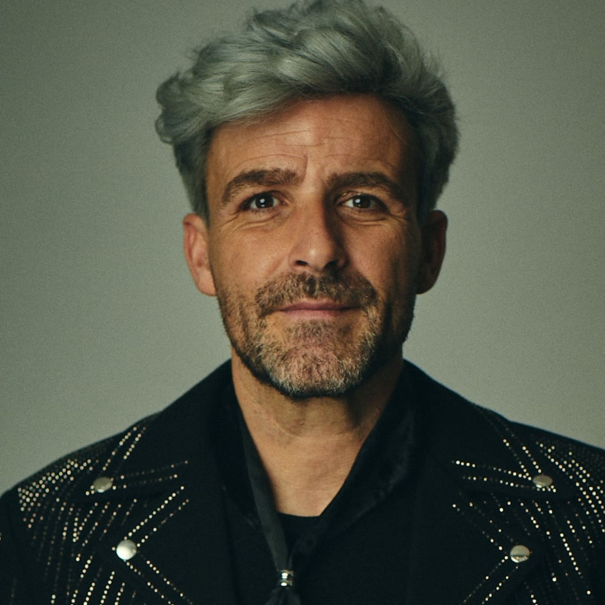 Funambulista analiza el estado de la industria antes de su actuación en Benidorm Fest: “Hay mucha apariencia también y eso daña”