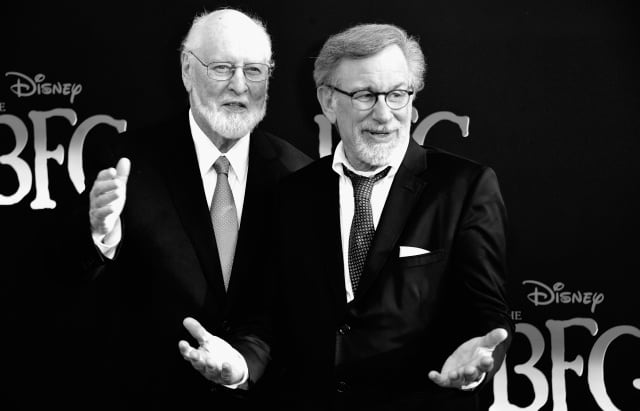 John Williams y Steven Spielberg en el estreno de Mi Amigo el Gigante en 2016 / Getty