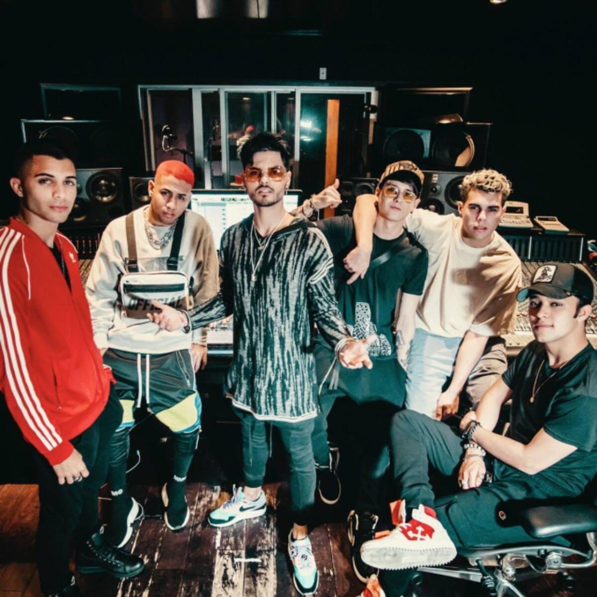 Abraham Mateo se une a CNCO en "Me Vuelvo Loco"