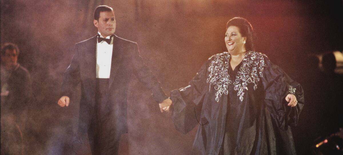 Freddie Mercury y Montserrat Caballé interpretan &#039;Barcelona&#039; durante el festival &#039;La Nit&#039;, el 8 de octubre de 1988.