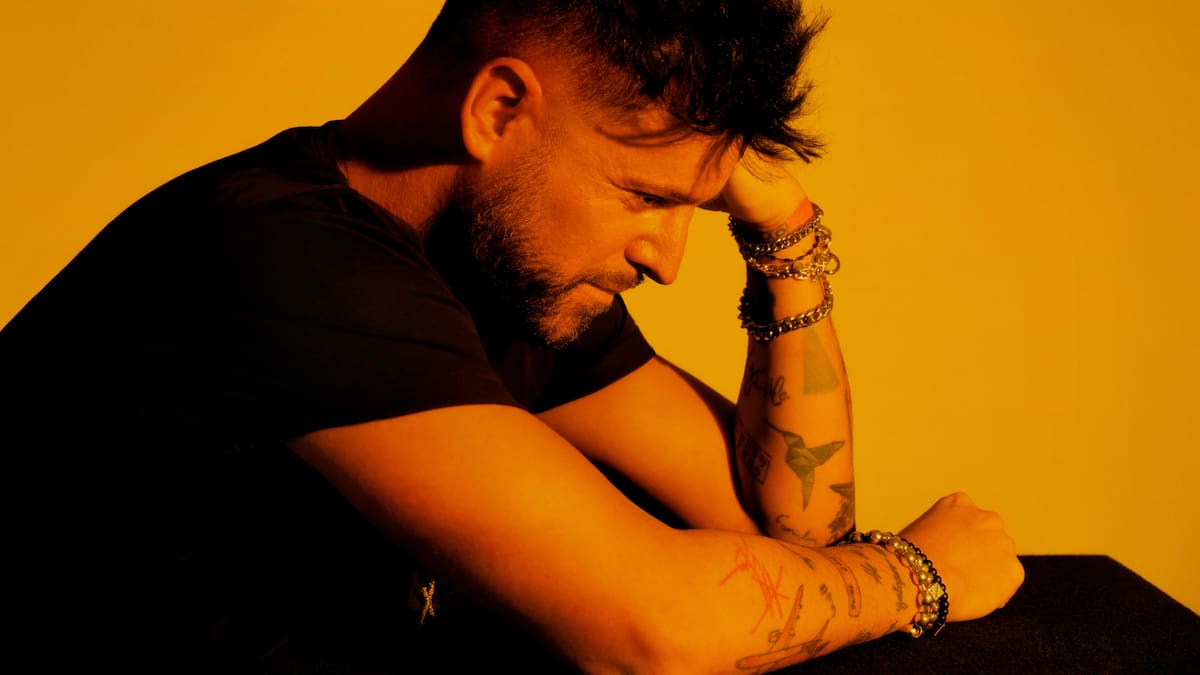 Pablo López presenta su nueva era musical con 'Esdrújula', un himno al amor y a la libertad