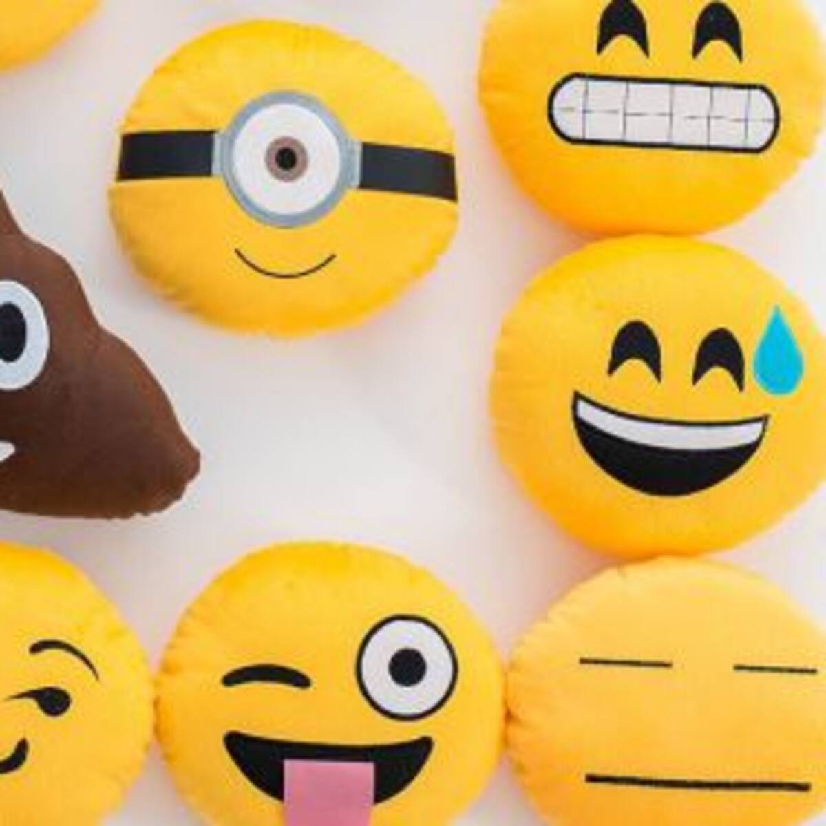 ¿Cómo serían los emoticones en la vida real?