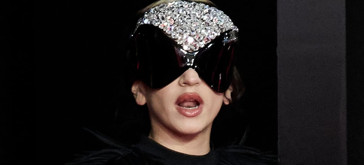 Rosalía, a su llegada a LOS40 Music Awards Santander 2025.