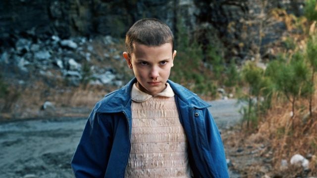 Millie Bobby Brown da vida a Eleven en Stranger Things.