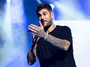 Melendi ficha a Manuel Carrasco para revisitar ‘Con la luna llena’: “Vaya forma de revolucionar al personal”