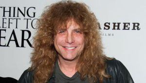 Exbaterista de Guns N&#039;Roses es hospitalizado de emergencia tras haber atentado contra su vida