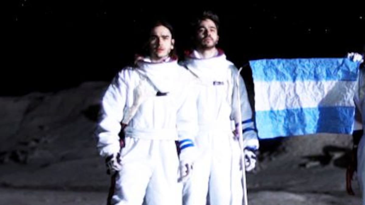Pato Sardelli de Airbag presentó su nueva canción en Guatsap