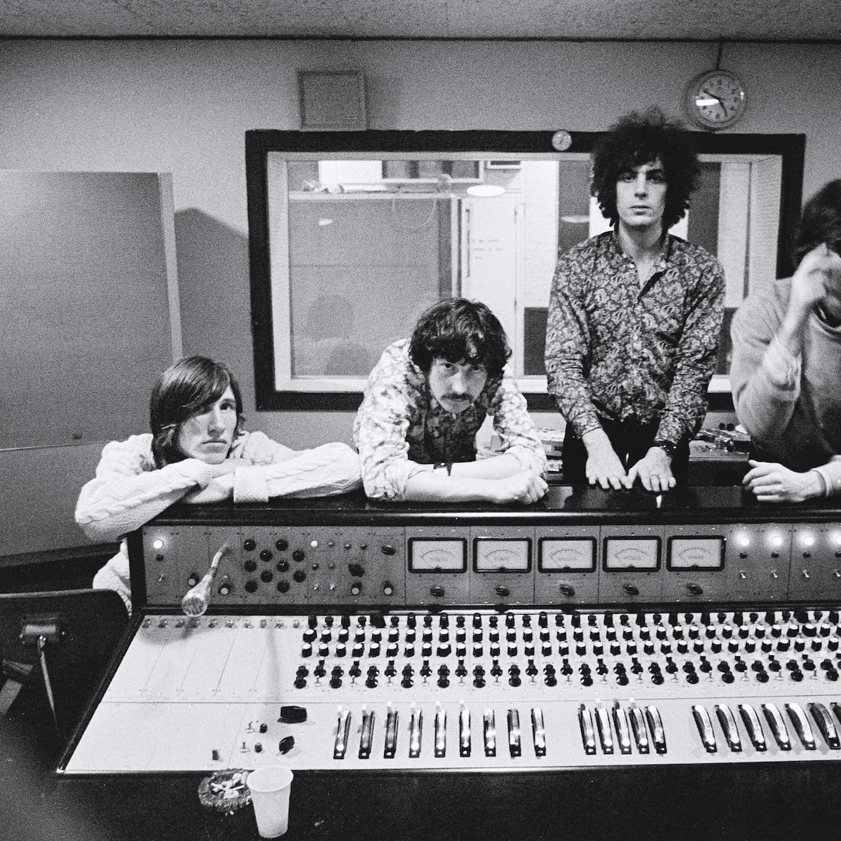 Syd Barret fundó Pink Floyd y Pink Floyd expulsó a Syd Barrett de mutuo acuerdo