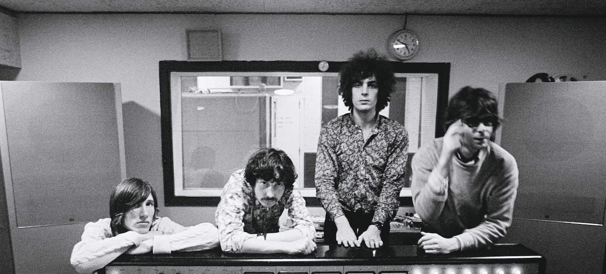 Roger Waters, Nick Mason, Syd Barrett, y Rick Wright de Pink Floyd