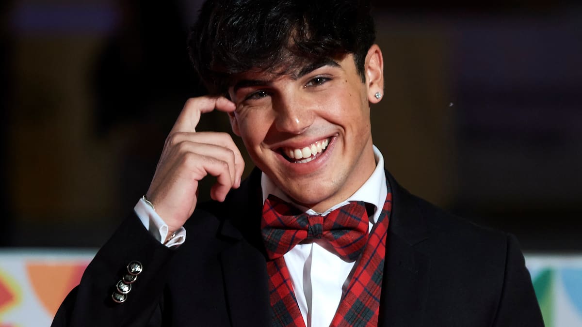 De los dramas juveniles al thriller adulto: la evolución de Óscar Casas en 'Deseo'