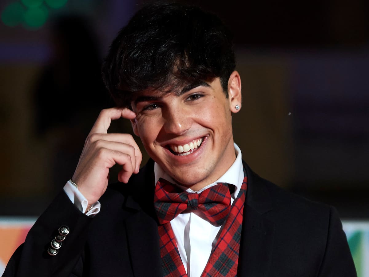 De los dramas juveniles al thriller adulto: la evolución de Óscar Casas en 'Deseo'