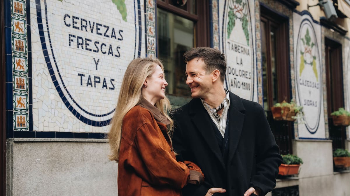 Así es el mítico bar de Madrid que conquistó a 'Los Bridgerton' en su tour por la capital