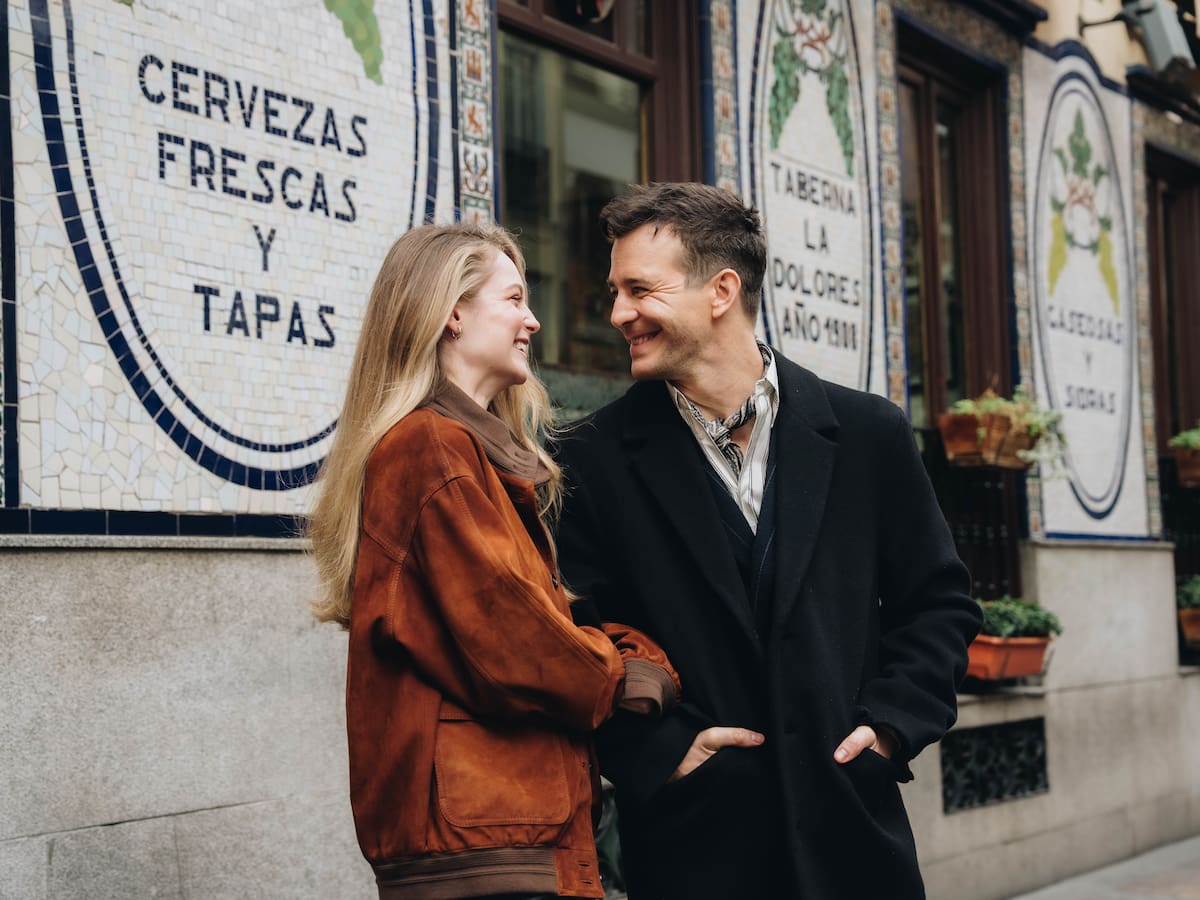 Así es el mítico bar de Madrid que conquistó a 'Los Bridgerton' en su tour por la capital