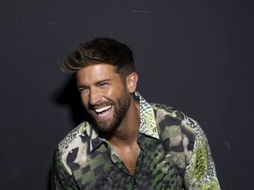 PABLO ALBORÁN CAMBIA COMPLETAMENTE SU SONIDO EN “CARRETERA Y MANTA”