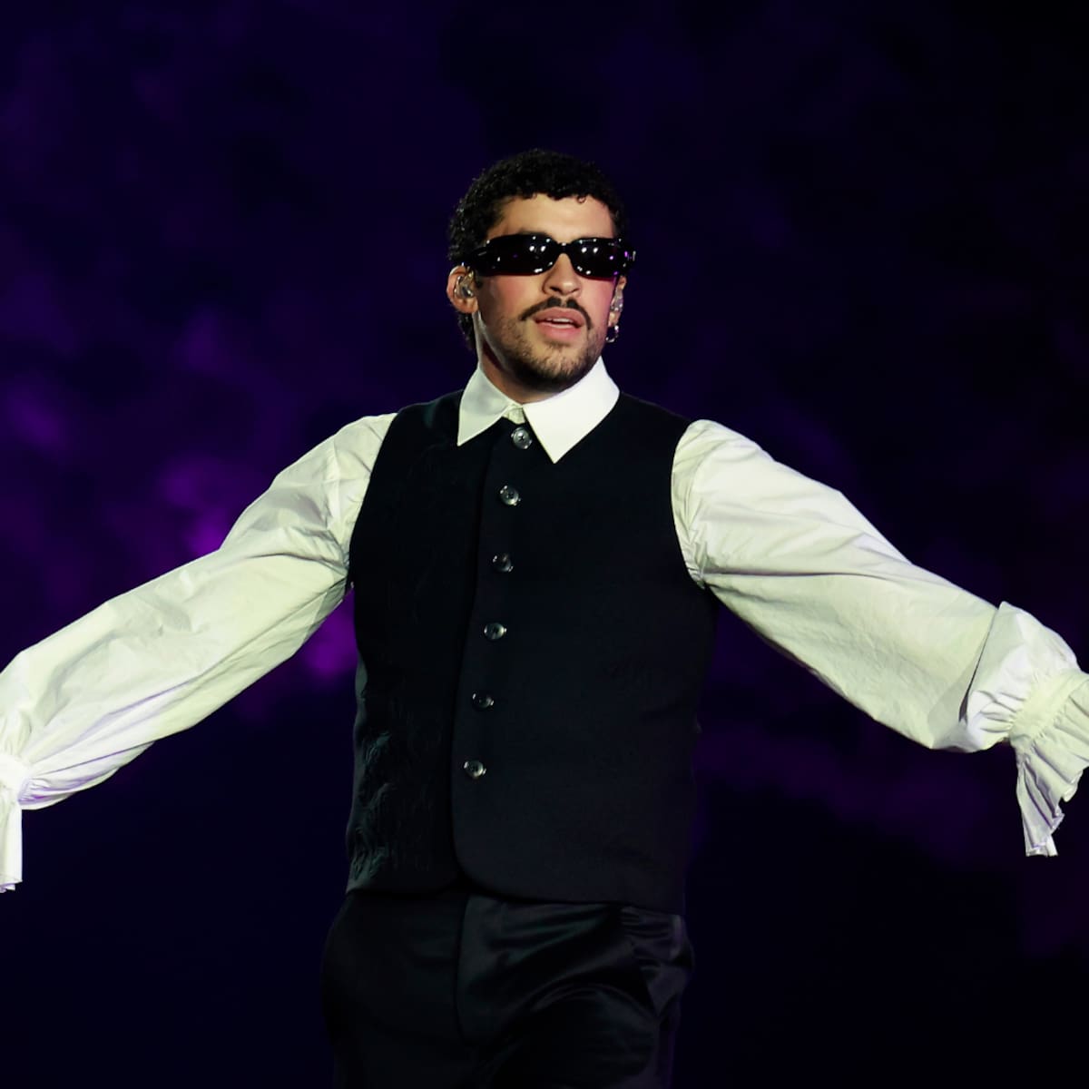 Bad Bunny añade nuevas entradas a su gira por España con 'Debí Tirar Más Fotos': así es la sección 'Los Vecinos', cuándo salen a la venta y precios de los tickets