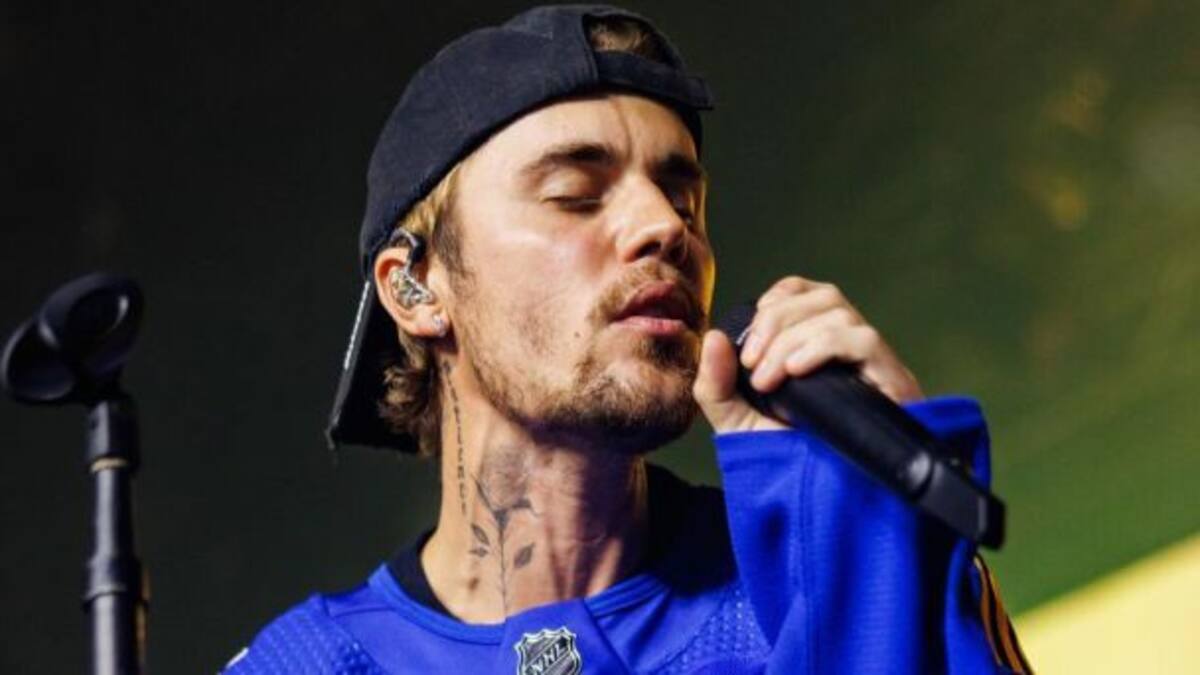 Justin Bieber brindó un show sorpresa en Toronto