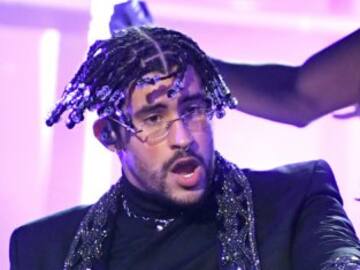 Bad Bunny y Jhay Cortez se unen para el acuático videoclip de ‘Dakiti’