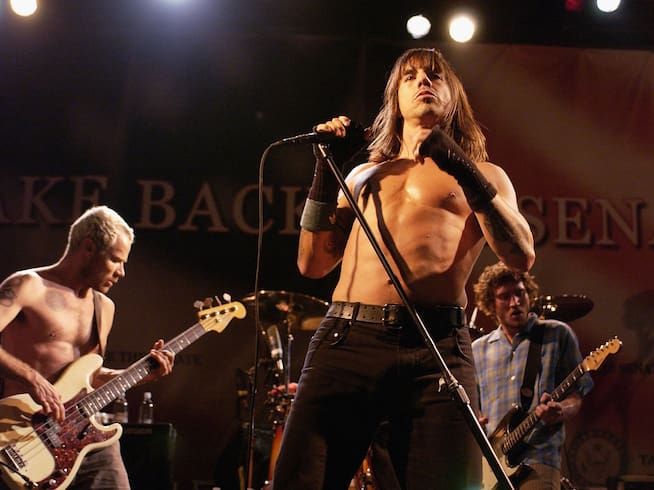 Red Hot Chili Peppers, en 2004 en Santa Mónica (California)