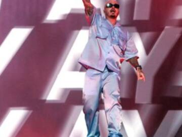 J Balvin deja claro que ha escuchado las críticas de Residente con una foto con mucho sentido del humor