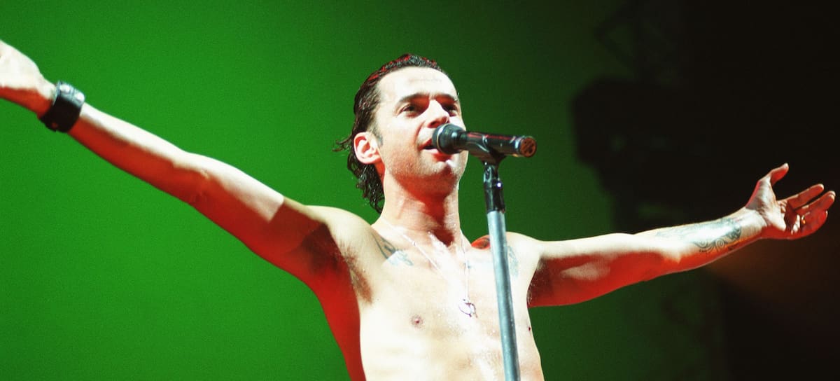 Dave Gahan, de Depeche Mode, en concierto en 2001, cuando la banda publicó 'Exciter'.