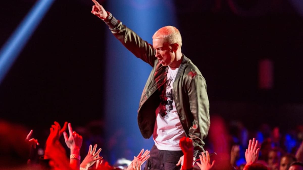 Eminem lanza disco sin previo aviso y sorprende a todos