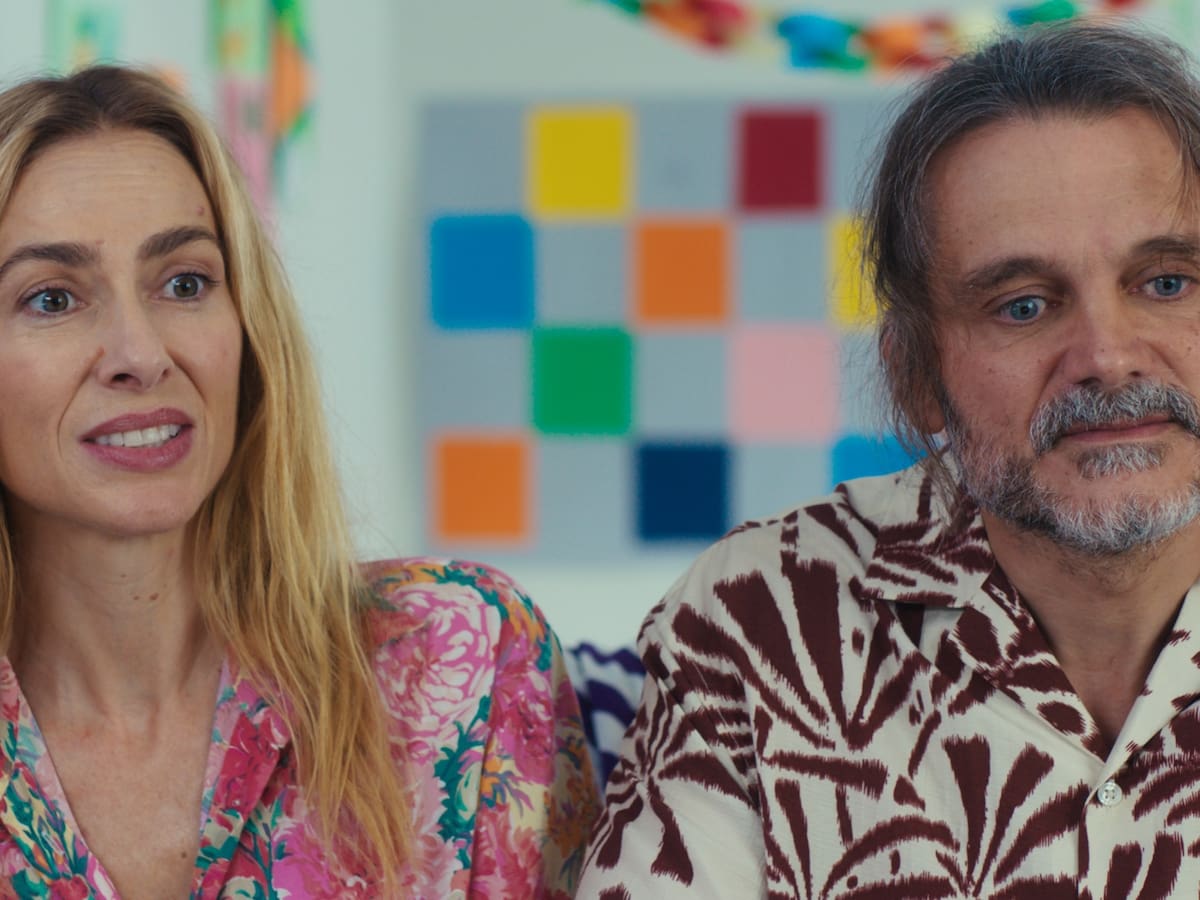 El reparto de 'Tres de más': dónde has visto antes a los actores y actrices de la comedia familiar del verano