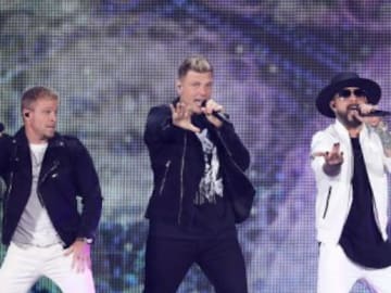 Backstreet Boys protagoniza un momento precioso junto a sus hijos encima del escenario