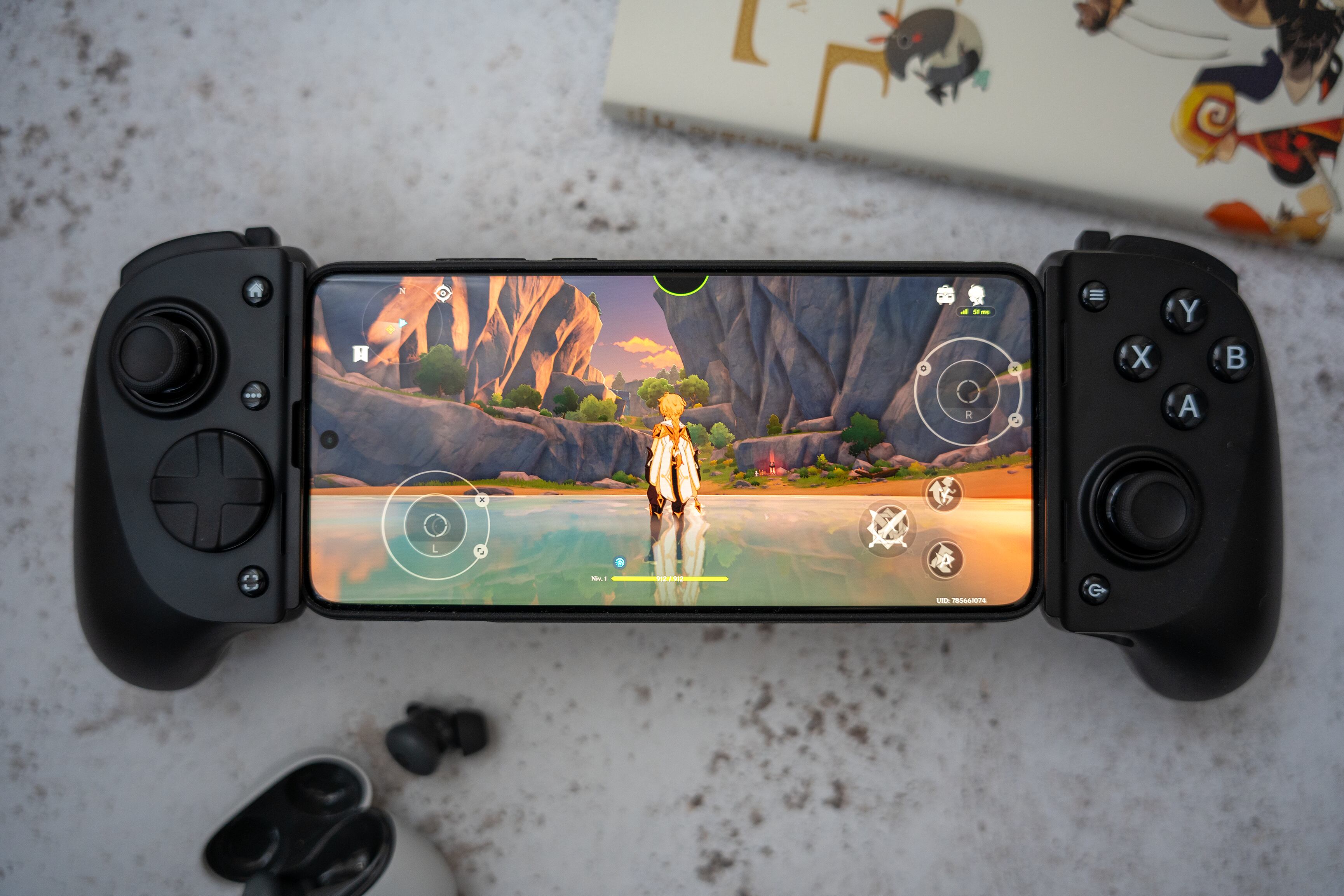 Si tienes un buen móvil, tienes una buena consola. Solo te hace falta un KISHI de Razer.