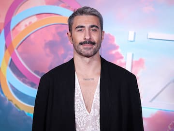 Rayden comparte un desnudo integral y un texto muy significativo sobre los golpes que te da la vida