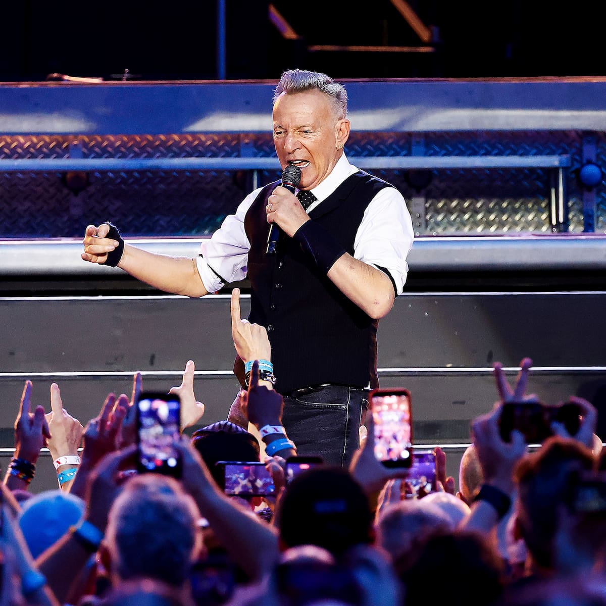 Bruce Springsteen prepara dos discos y una película de su gira: "Estoy trabajando en un par de discos"