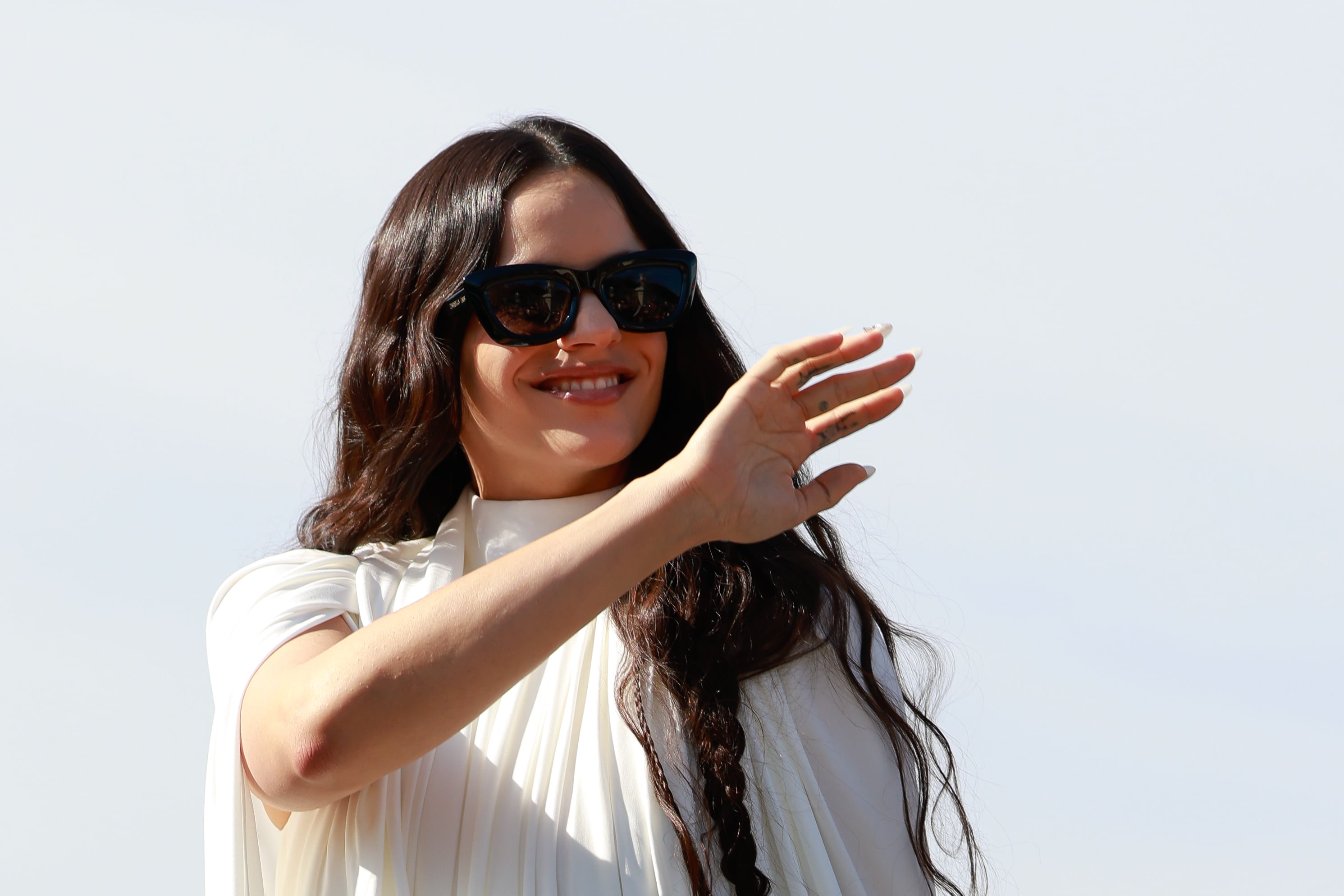 Rosalía, en la Paris Fashion Week Womenswear Spring Summer 2026.