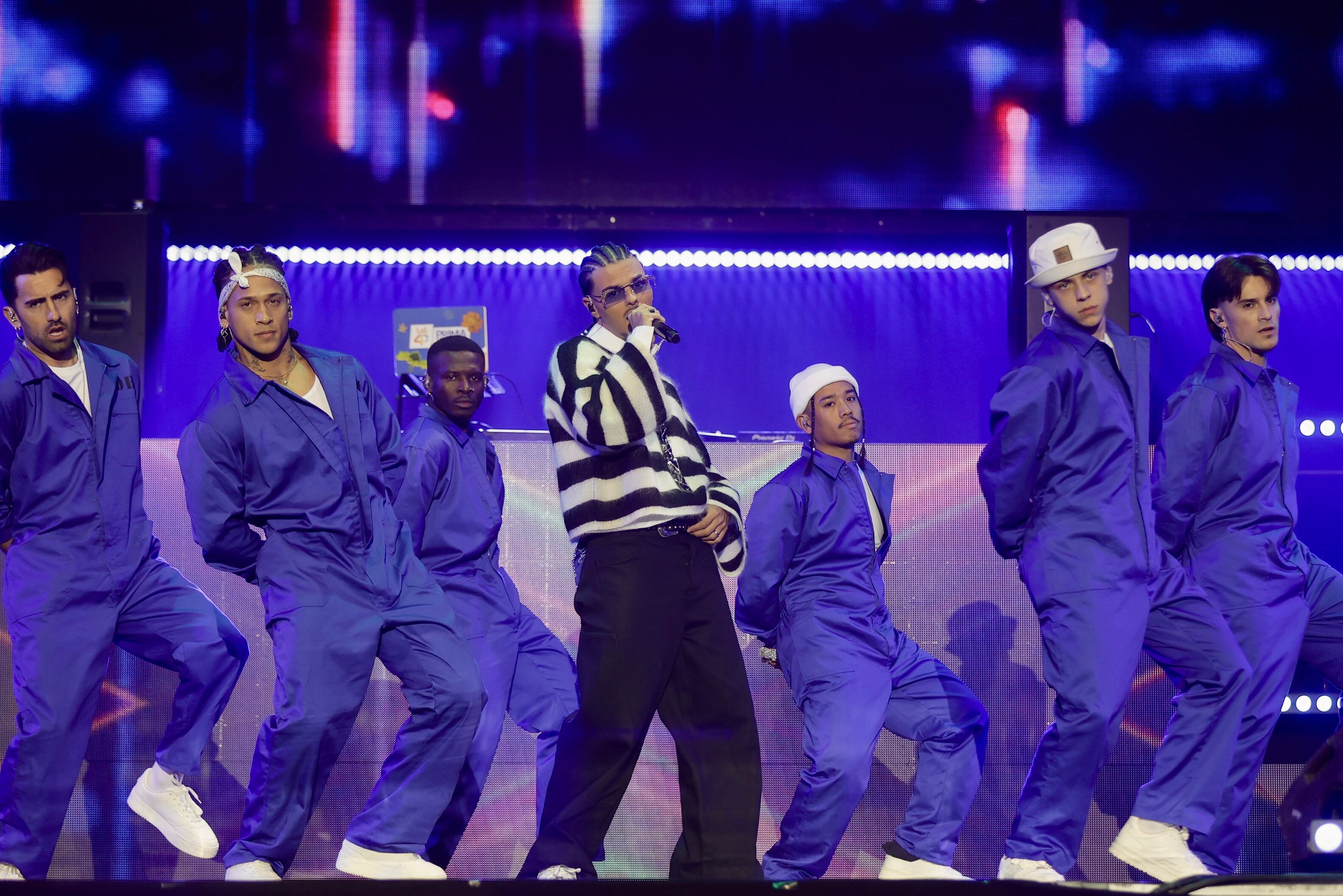 Cada vez que Abraham Mateo nos acompaña en uno de nuestros festivales nos deja actuaciones de nivel y hoy ha tocado 'Plan de Hoy (quiero verte)'.