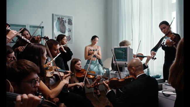 Plano número 12 del videoclip de 'Berghain'