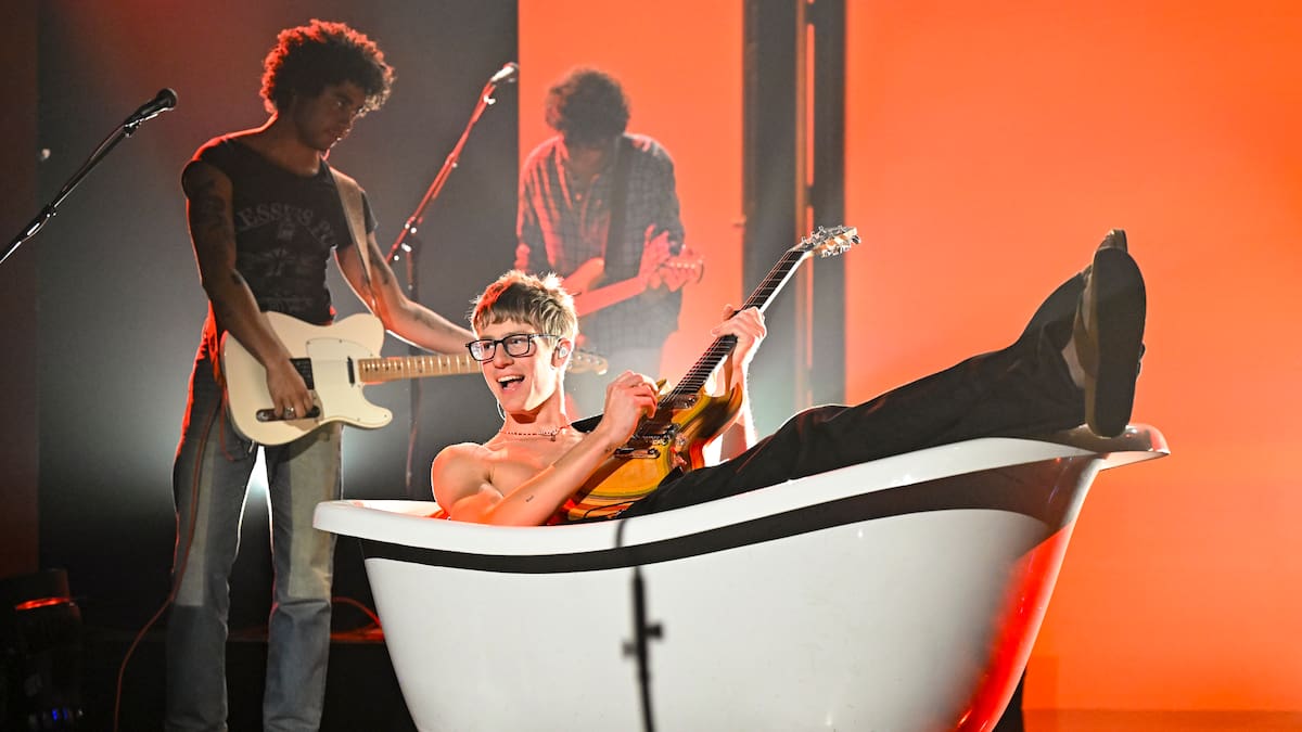 ¿Un nuevo 'caso Djo'? Quién es Malcolm Todd, el artista que ha ascendido en listas de éxitos con una canción de hace dos años