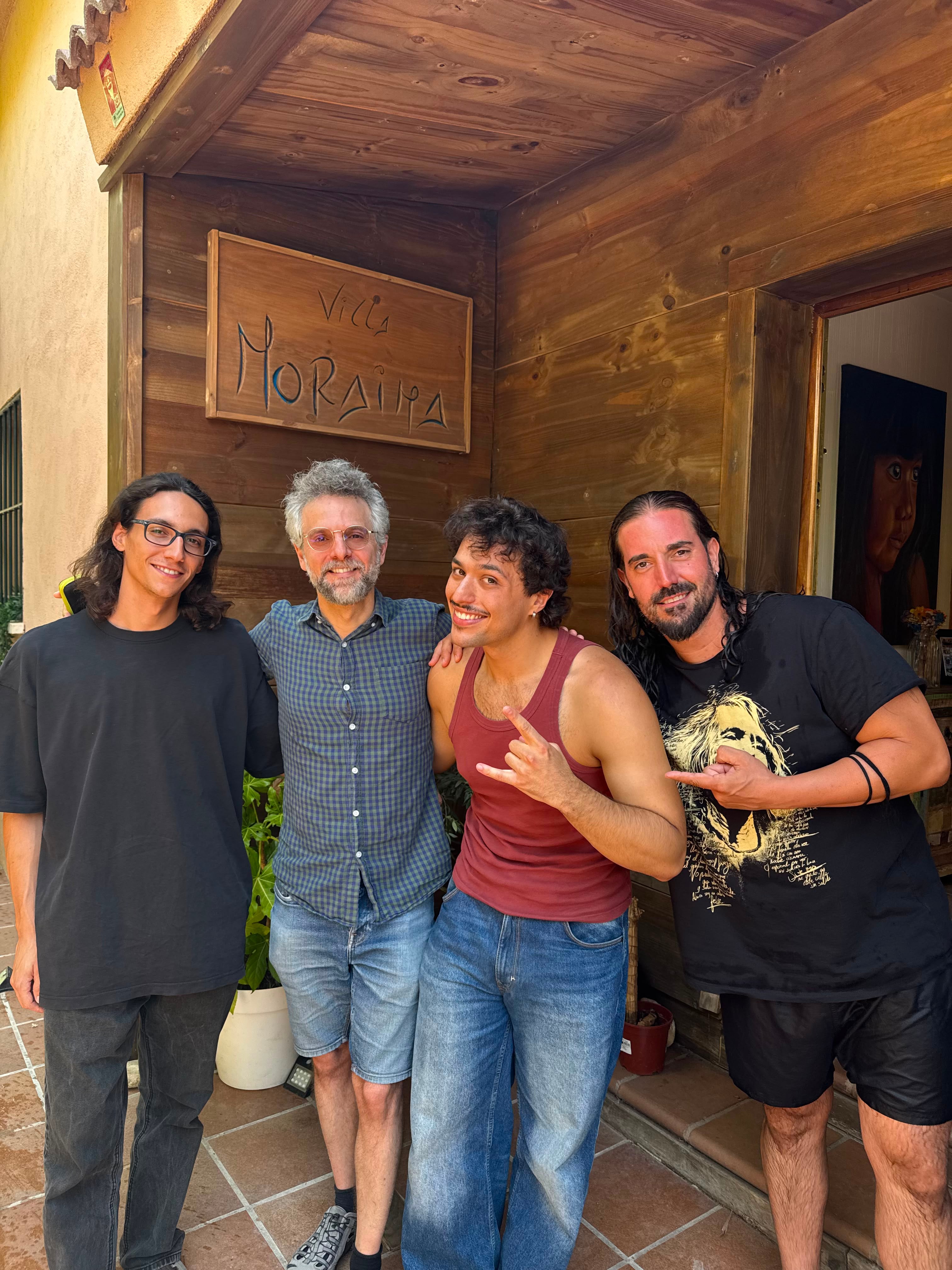 Tinho haciendo su primer disco / Imagen cedida por The Agency