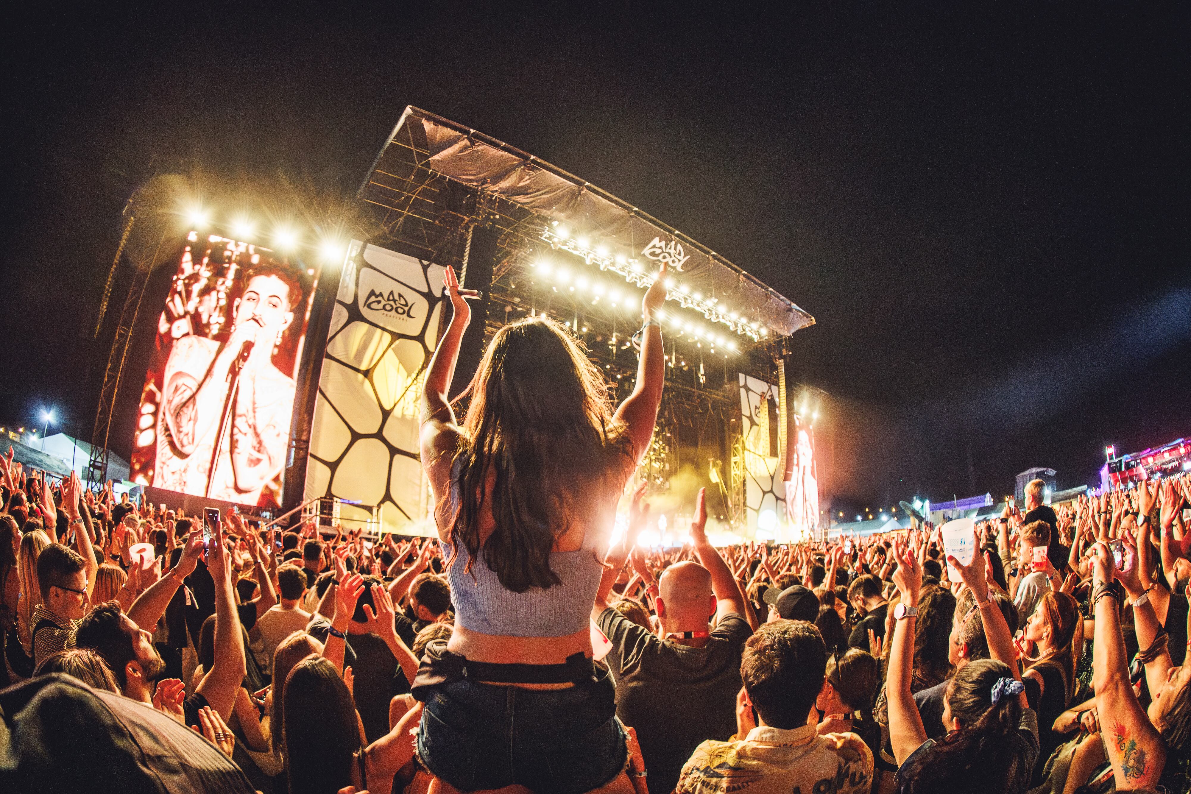 El público se volcó con uno de los shows más esperados de la noche. El derroche de energía y magnetismo de la banda se trasladó a la gente a través de grandes hits como Beggin', pero daba igual si eran temas conocidos o no. Lo que importaba era participar de esa comunión por el rock tan escasa en tiempos del urbano.