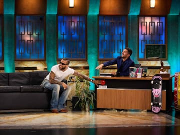 ¿Para qué sirve el botón de 'No Tocar' de 'La Revuelta'? David Broncano lo destapa con la visita de Jhayco