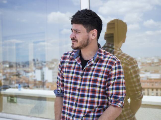 Cepeda posa en la terraza del edificio PRISA
