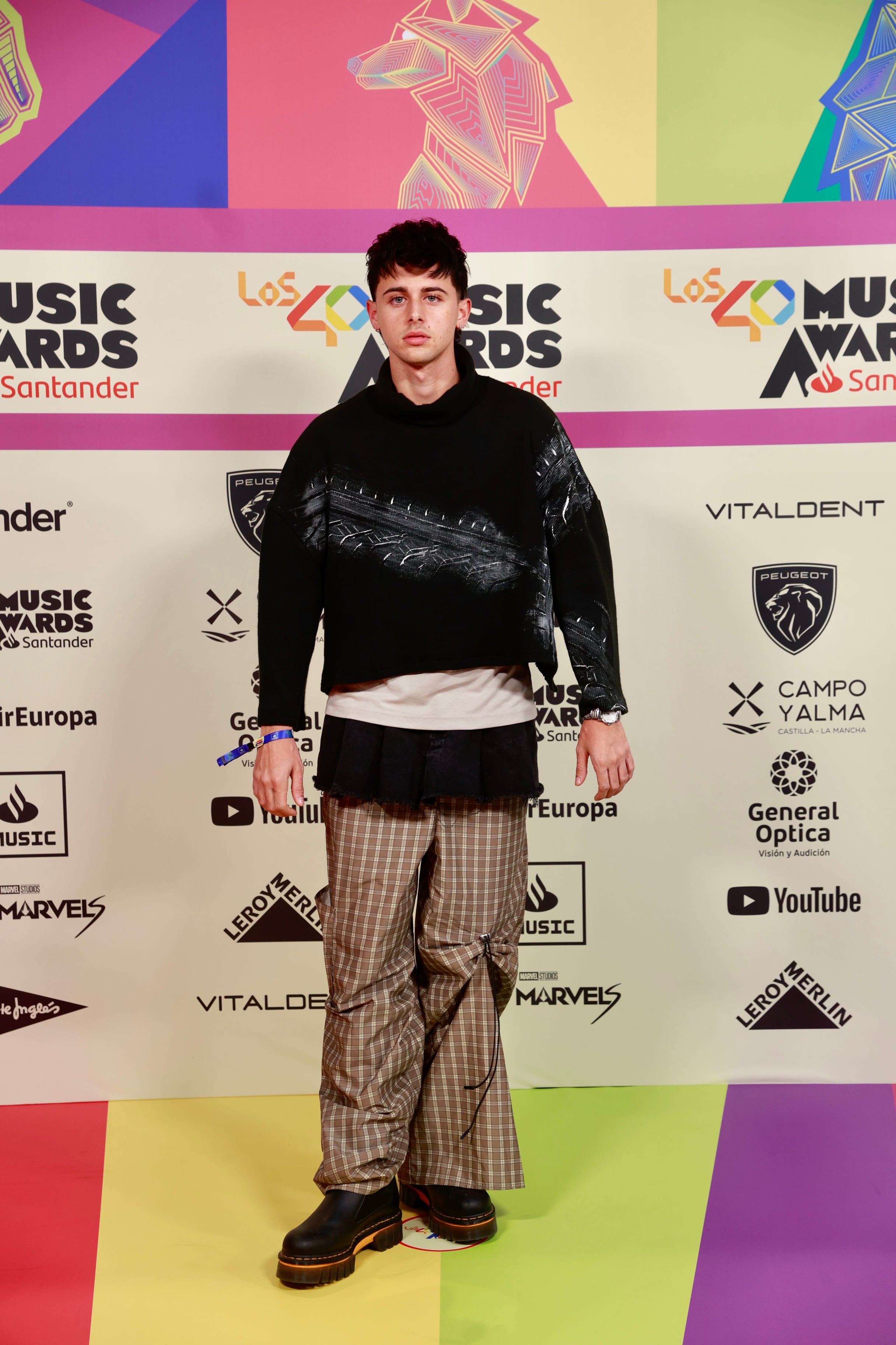 Daniel Sabater en la alfombra roja de LOS40 Music Awards Santander 2023 / Foto: Jorge París y Elena Buenavista