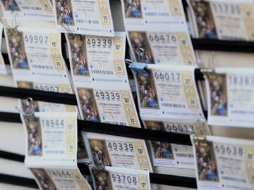 ¿SABES QUÉ CANTANTE HA PERDIDO DOS DÉCIMOS DE LOTERÍA PREMIADOS?