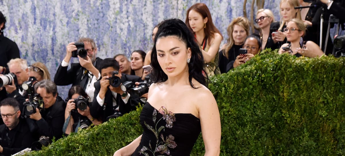 Charli XCX en la MET Gala, 4 de mayo de 2026.