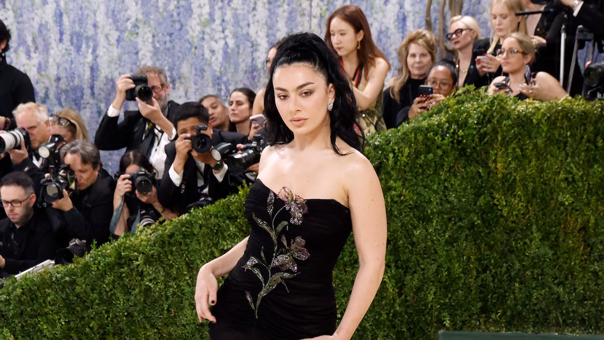La razón por la que 'Music, Fashion, Film' de Charli XCX está en las antípodas de 'Brat': "No es gratificante hacer lo mismo dos veces"