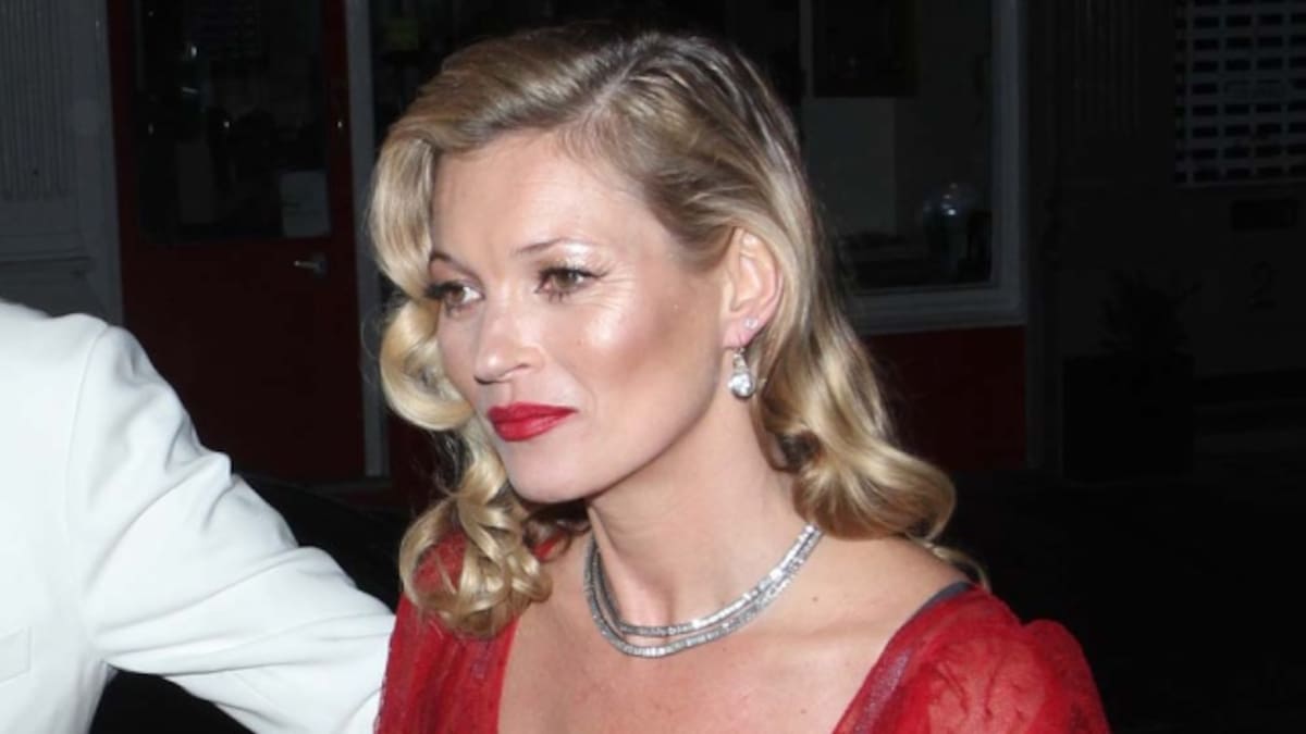 Kate Moss protagoniza una exhibición de desnudos