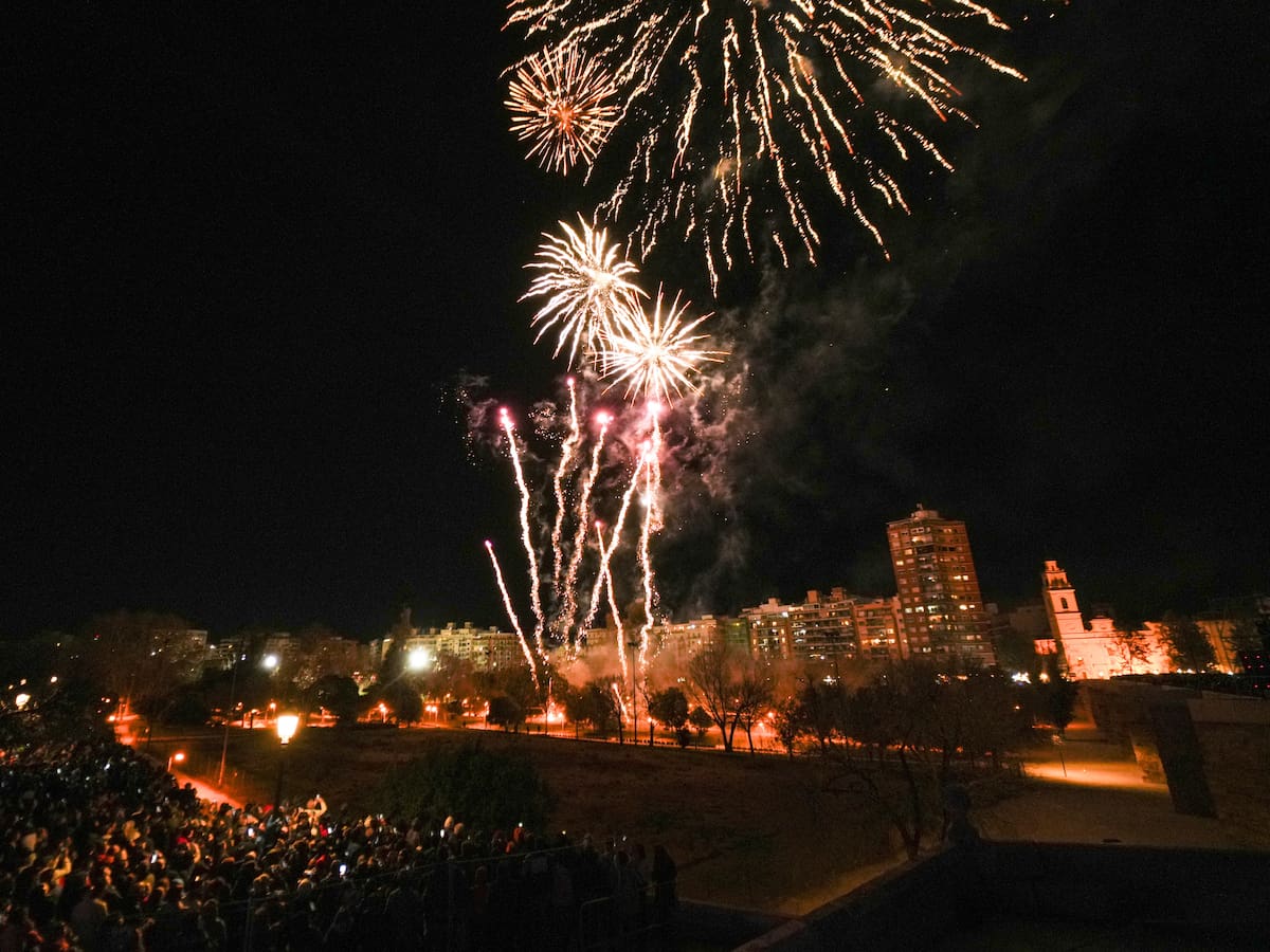 Calendario pirotécnico Fallas 2026, programación completa con todas las Mascletàs y castillos