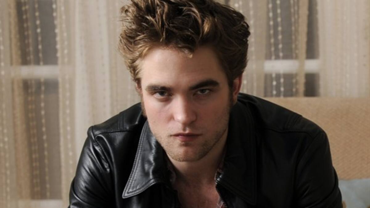 Pattinson enfiestado y sin Kristen