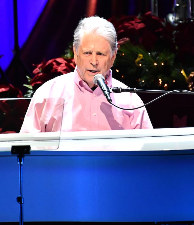 Brian Wilson durante una actuación en The Fonda Theatre, en Los Ángeles, California, el 20 de diciembre de 2018.
