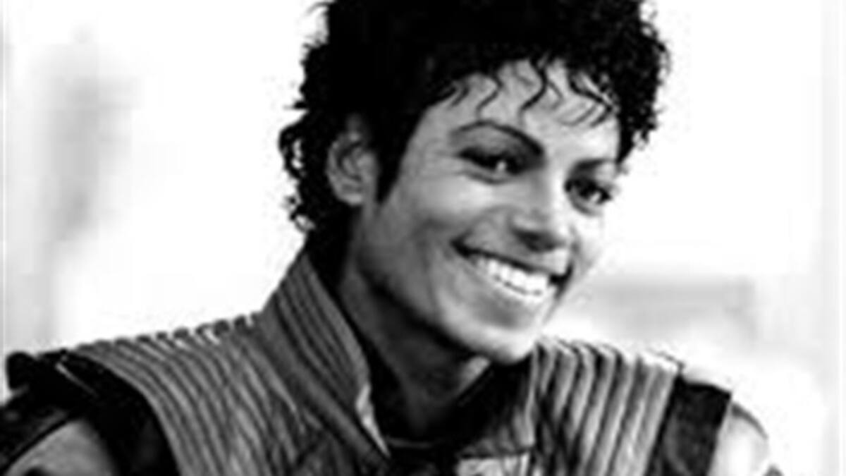 Anuncian 8 futuros discos póstumos de Michael Jackon